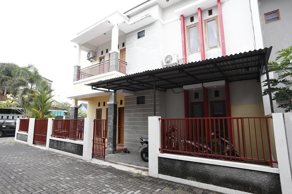 Reddoorz @ Jalan Damai Hotel Ngaglik Exterior foto